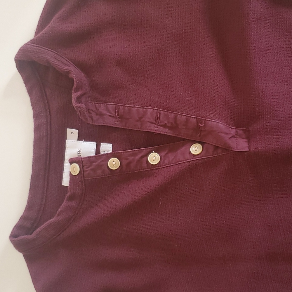 Goodfellow maroon sweater